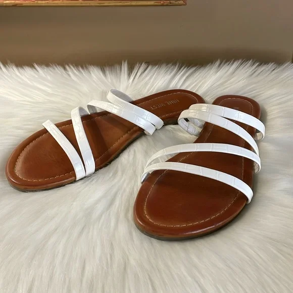 Nine West Strappy Slide flat Sandals 9 1/2 - Picture 2 of 10